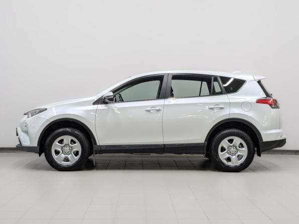 Toyota RAV4 IV (XA40) Рестайлинг с пробегом 2018 года, цена 2 740 000 рублей, 17934 км, внедорожник, Автокод Объявления