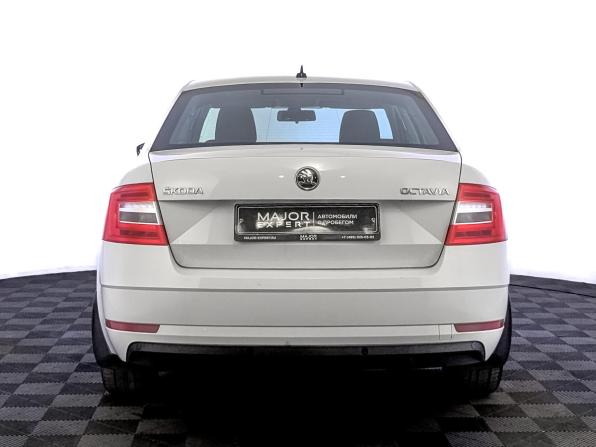 Skoda Octavia III (A7) Рестайлинг с пробегом 2020 года, цена 1 765 000 рублей, 117592 км, лифтбек, Автокод Объявления