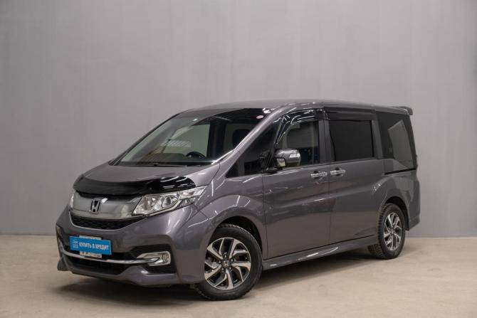 Honda Stepwgn V с пробегом 2017 года, цена 1 889 000 рублей, 136815 км, минивэн, Автокод Объявления