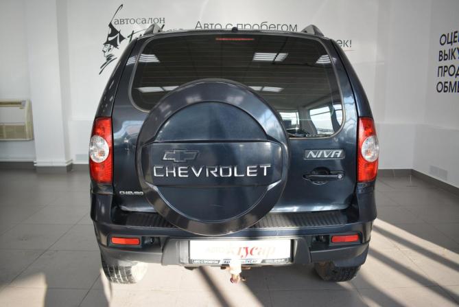 Chevrolet Niva I Рестайлинг с пробегом 2009 года, цена 399 000 рублей, 77000 км, внедорожник, Автокод Объявления
