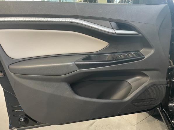 Lada (ВАЗ) Vesta I с пробегом 2021 года, цена 1 330 700 рублей, 36433 км, седан, Автокод Объявления