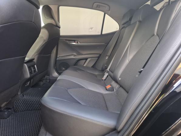 Toyota Camry VIII (XV70) Рестайлинг с пробегом 2021 года, цена 2 550 000 рублей, 130533 км, седан, Автокод Объявления