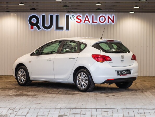 Opel Astra J Рестайлинг с пробегом 2012 года, цена 640 000 рублей, 104293 км, хэтчбек, Автокод Объявления