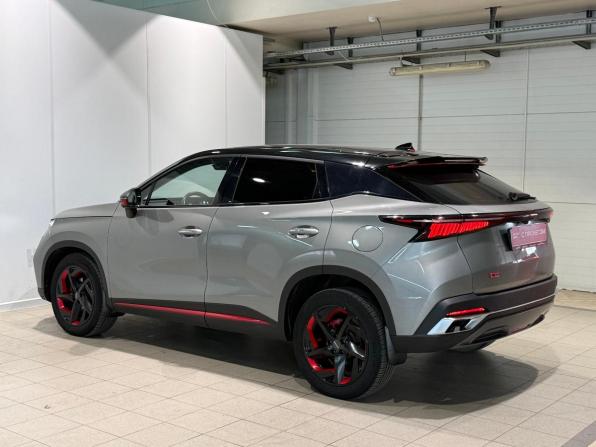 Omoda C5 I с пробегом 2022 года, цена 1 595 000 рублей, 75800 км, внедорожник, Автокод Объявления