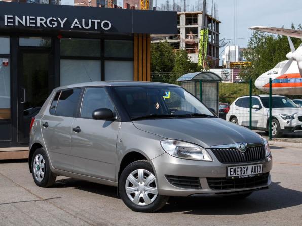 Skoda Fabia II Рестайлинг с пробегом 2010 года, цена 599 000 рублей, 62650 км, хэтчбек, Автокод Объявления