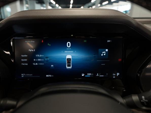 Geely Monjaro I с пробегом 2025 года, цена 3 900 000 рублей, 9000 км, внедорожник, Автокод Объявления