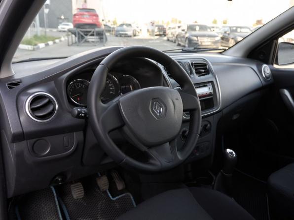 Renault Logan II с пробегом 2016 года, цена 675 200 рублей, 145899 км, седан, Автокод Объявления