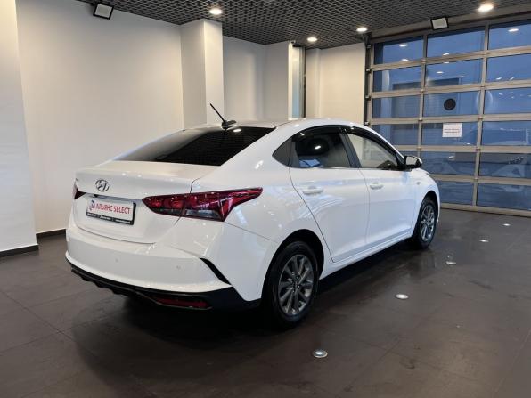 Hyundai Solaris II Рестайлинг с пробегом 2022 года, цена 1 700 000 рублей, 86046 км, седан, Автокод Объявления