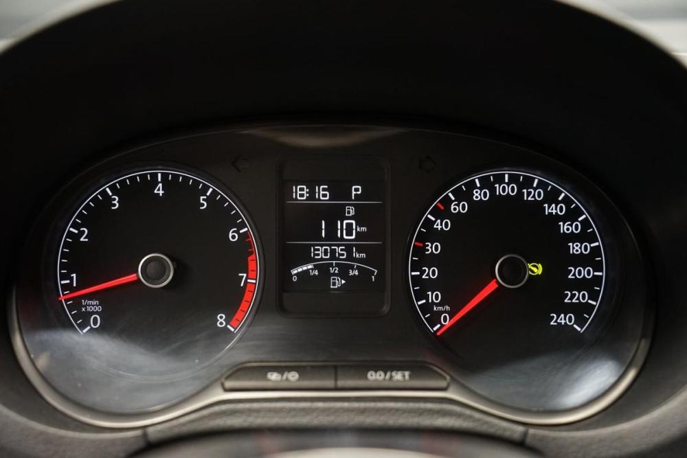 Volkswagen Polo V Рестайлинг Крым  - изображение 14