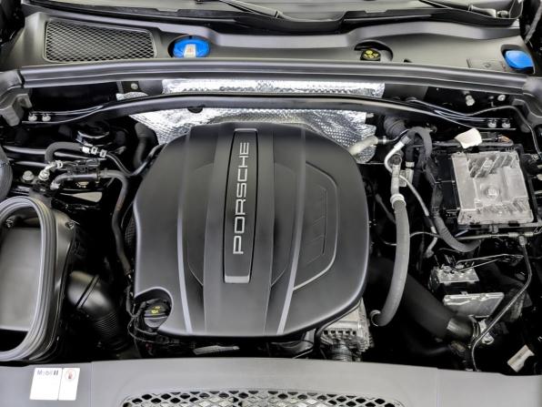 Porsche Macan I Рестайлинг с пробегом 2020 года, цена 4 500 000 рублей, 100728 км, внедорожник, Автокод Объявления