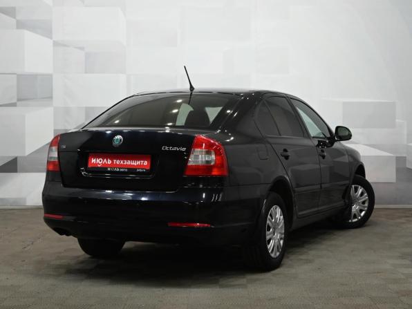 Skoda Octavia II (A5) Рестайлинг с пробегом 2011 года, цена 850 000 рублей, 217347 км, лифтбек, Автокод Объявления