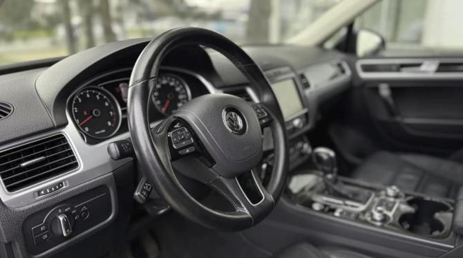 Volkswagen Touareg II Рестайлинг с пробегом 2016 года, цена 2 600 000 рублей, 340247 км, внедорожник, Автокод Объявления
