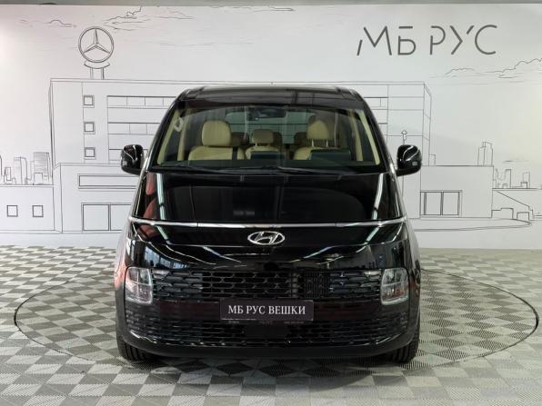 Hyundai Staria I с пробегом 2022 года, цена 3 999 000 рублей, 78000 км, минивэн, Автокод Объявления