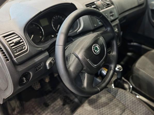 Skoda Fabia II Рестайлинг с пробегом 2011 года, цена 585 000 рублей, 144818 км, хэтчбек, Автокод Объявления