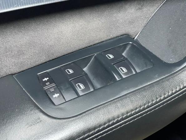 Audi A6 allroad II (C6) Рестайлинг с пробегом 2010 года, цена 1 399 000 рублей, 306700 км, универсал, Автокод Объявления