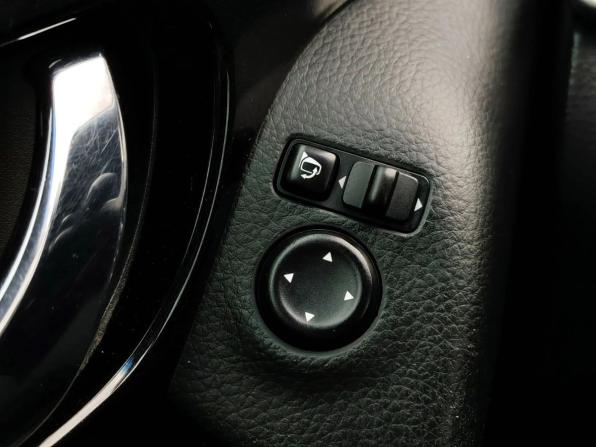 Nissan Qashqai II с пробегом 2014 года, цена 1 160 000 рублей, 203021 км, внедорожник, Автокод Объявления