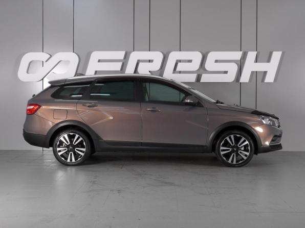 Lada (ВАЗ) Vesta I с пробегом 2018 года, цена 1 099 000 рублей, 98637 км, универсал, Автокод Объявления