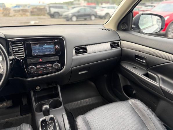 Mitsubishi Outlander III с пробегом 2014 года, цена 1 295 000 рублей, 196000 км, внедорожник, Автокод Объявления