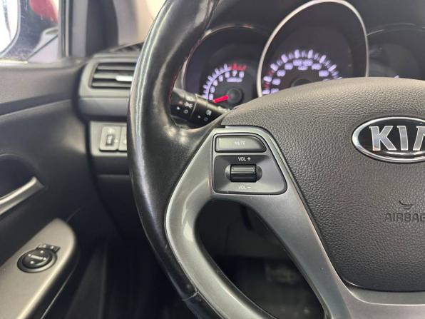 Kia Rio III Рестайлинг с пробегом 2017 года, цена 1 170 000 рублей, 89368 км, седан, Автокод Объявления