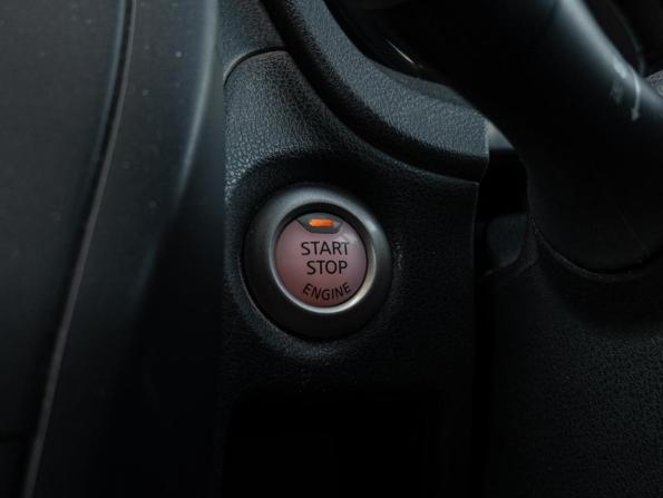 Nissan Note II Рестайлинг с пробегом 2018 года, цена 1 180 000 рублей, 149614 км, хэтчбек, Автокод Объявления