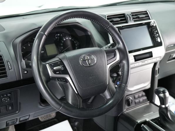 Toyota Land Cruiser Prado 150 Series Рестайлинг 2 с пробегом 2018 года, цена 4 800 000 рублей, 75000 км, внедорожник, Автокод Объявления