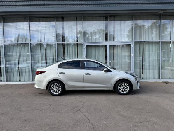 Kia Rio IV с пробегом 2020 года, цена 1 427 999 рублей, 122451 км, седан, Автокод Объявления
