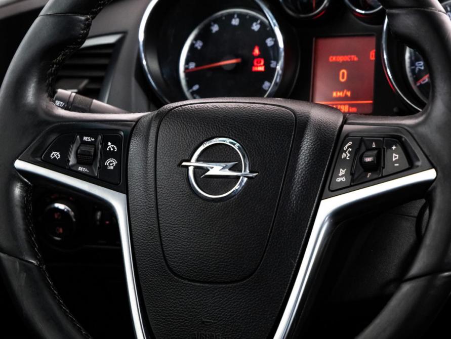 Opel Astra J Рестайлинг Санкт-Петербург  - изображение 12
