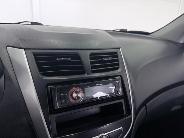 Hyundai Solaris I с пробегом 2014 года, цена 899 000 рублей, 141000 км, хэтчбек, Автокод Объявления