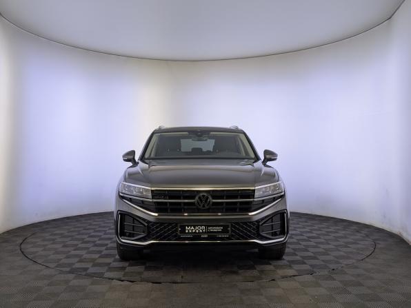 Volkswagen Touareg III Рестайлинг с пробегом 2025 года, цена 8 200 000 рублей, 2517 км, внедорожник, Автокод Объявления