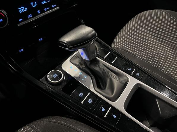 Hyundai Creta II с пробегом 2022 года, цена 2 490 000 рублей, 77538 км, внедорожник, Автокод Объявления
