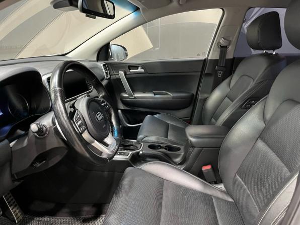 Kia Sportage IV Рестайлинг с пробегом 2018 года, цена 2 130 000 рублей, 96530 км, внедорожник, Автокод Объявления
