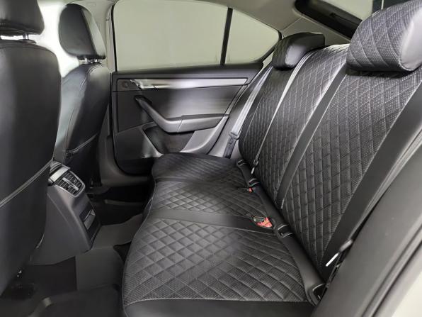 Skoda Octavia III (A7) Рестайлинг с пробегом 2019 года, цена 1 610 000 рублей, 185467 км, лифтбек, Автокод Объявления