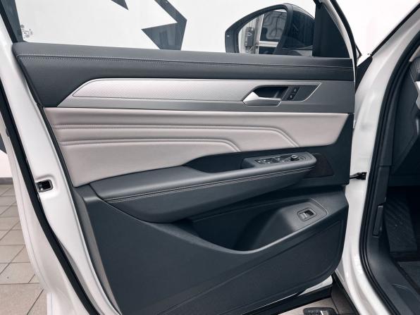 Volkswagen Tavendor I с пробегом 2026 года, цена 6 279 000 рублей, 130 км, внедорожник, Автокод Объявления
