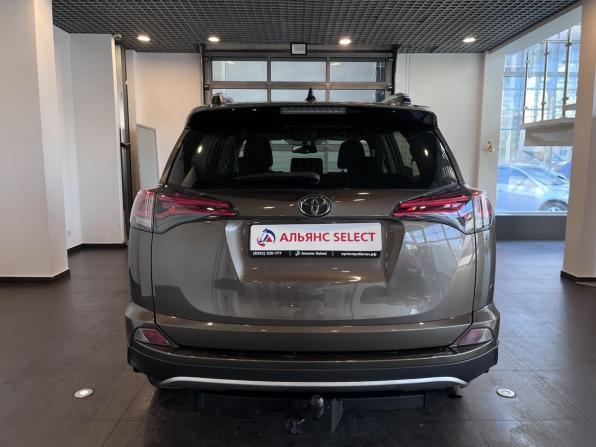 Toyota RAV4 IV (XA40) Рестайлинг с пробегом 2017 года, цена 2 911 200 рублей, 74809 км, внедорожник, Автокод Объявления