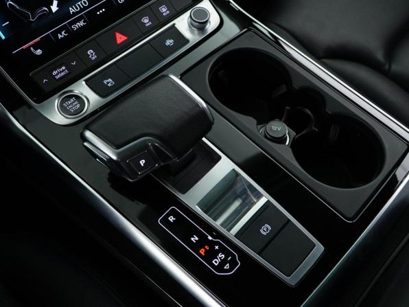 Audi Q7 II (4M) Рестайлинг с пробегом 2023 года, цена 6 988 888 рублей, 31266 км, внедорожник, Автокод Объявления