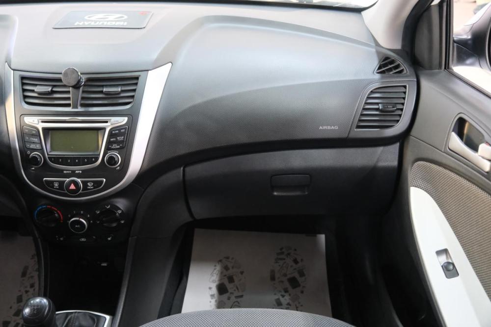 Hyundai Solaris I Омск  - изображение 18