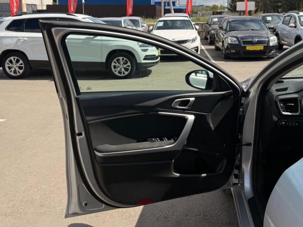 Kia Ceed III с пробегом 2019 года, цена 1 600 000 рублей, 135000 км, универсал, Автокод Объявления
