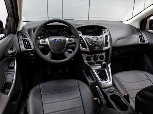Ford Focus III с пробегом 2011 года, цена 630 000 рублей, 207867 км, хэтчбек, Автокод Объявления