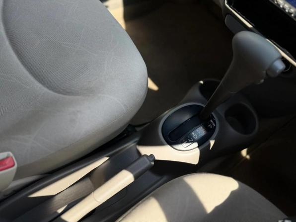 Toyota Platz с пробегом 2003 года, цена 379 000 рублей, 246823 км, седан, Автокод Объявления