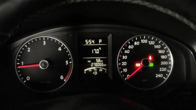 Volkswagen Caravelle T5 Рестайлинг с пробегом 2012 года, цена 1 776 471 рубль, 280000 км, минивэн, Автокод Объявления