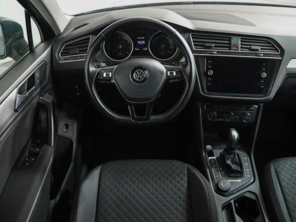 Volkswagen Tiguan II с пробегом 2019 года, цена 2 299 000 рублей, 92149 км, внедорожник, Автокод Объявления