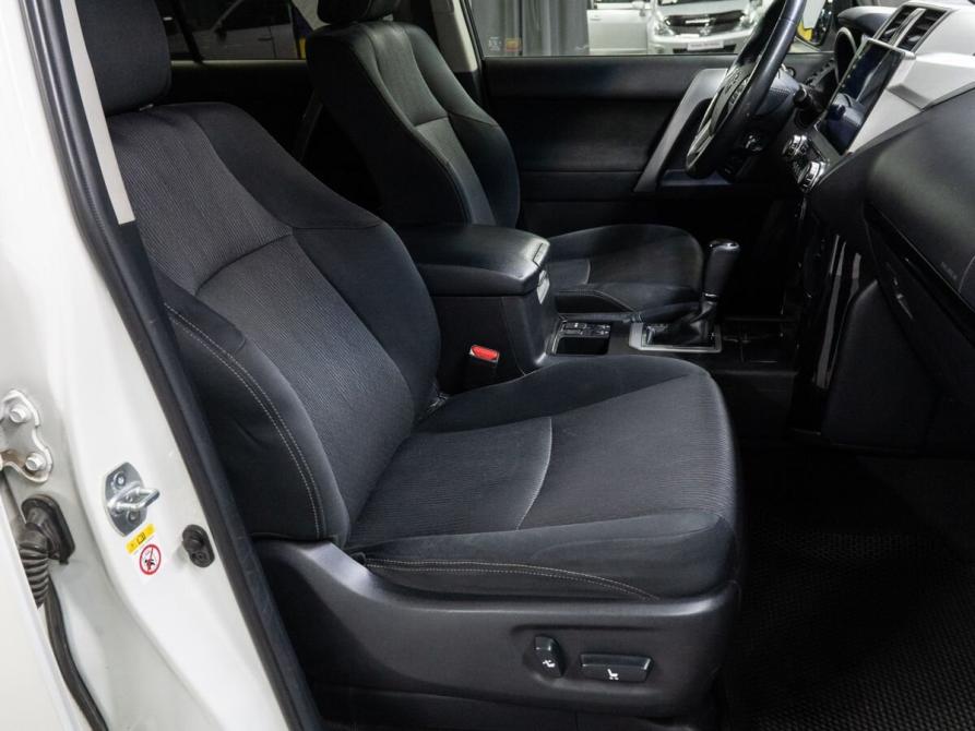 Toyota Land Cruiser Prado 150 Series Рестайлинг 1 Тюмень  - изображение 19