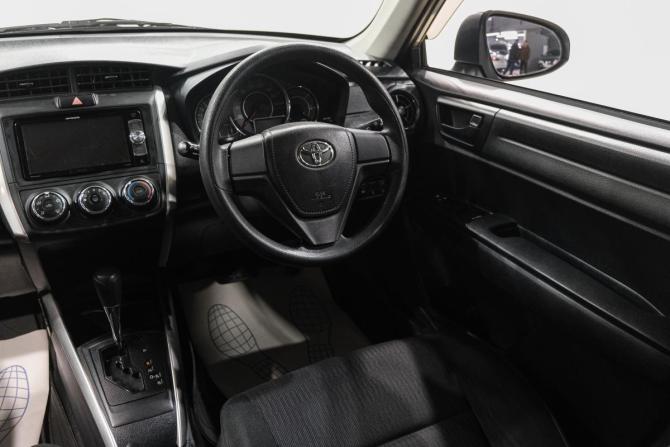 Toyota Corolla XI (E160 E170 E180) с пробегом 2018 года, цена 1 449 000 рублей, 111000 км, универсал, Автокод Объявления
