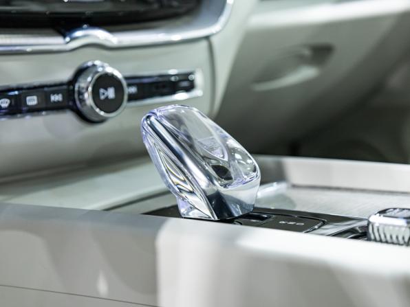 Volvo XC60 II с пробегом 2019 года, цена 4 549 000 рублей, 92932 км, внедорожник, Автокод Объявления
