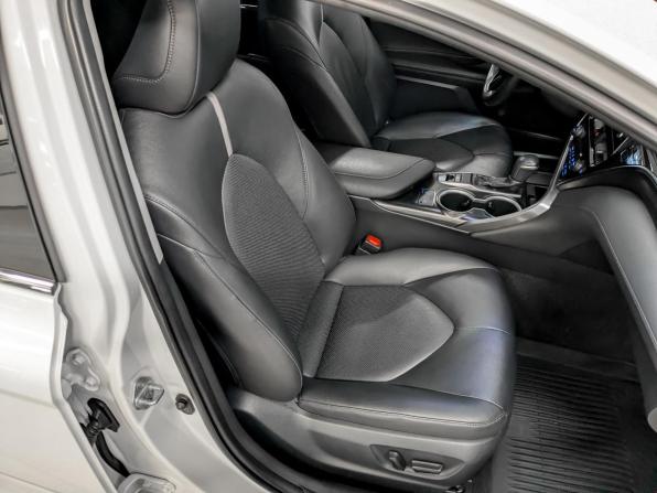 Toyota Camry VIII (XV70) Рестайлинг с пробегом 2021 года, цена 2 920 000 рублей, 125203 км, седан, Автокод Объявления