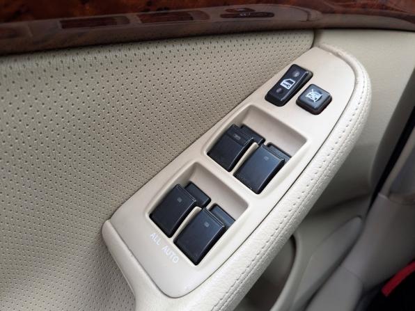 Toyota Avensis II Рестайлинг с пробегом 2006 года, цена 800 000 рублей, 275197 км, седан, Автокод Объявления