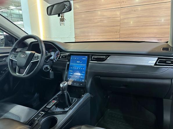 JAC J7 I с пробегом 2022 года, цена 1 149 999 рублей, 83875 км, лифтбек, Автокод Объявления