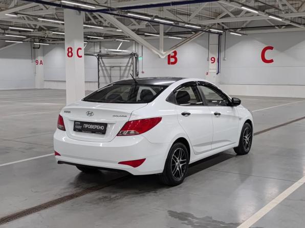 Hyundai Solaris I Рестайлинг с пробегом 2015 года, цена 850 000 рублей, 168114 км, седан, Автокод Объявления