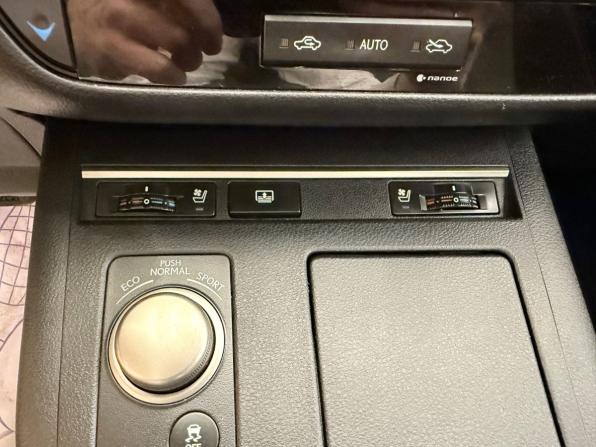 Lexus ES VI с пробегом 2014 года, цена 1 549 000 рублей, 255000 км, седан, Автокод Объявления