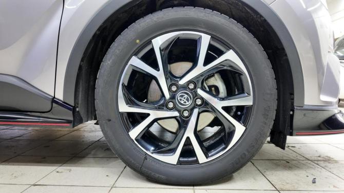 Toyota C-HR I с пробегом 2017 года, цена 1 829 000 рублей, 163730 км, внедорожник, Автокод Объявления